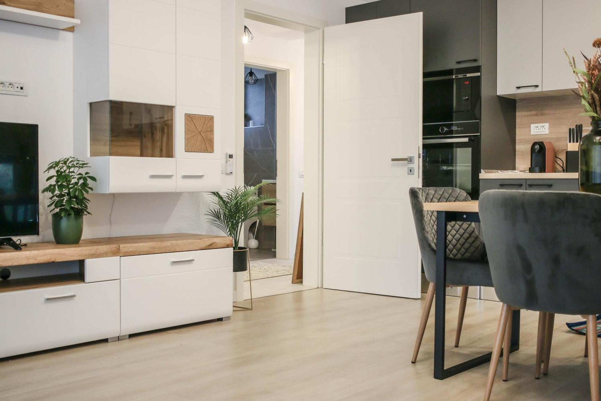 The Next Door Apartaments Bucarest Esterno foto